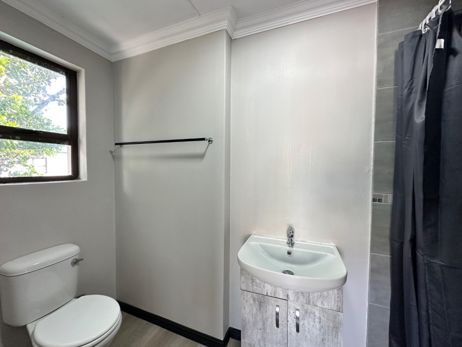 3 Bedroom Property for Sale in Twee Kuilen Western Cape